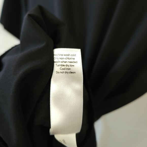 Athleta Women's Black Short Sleeve Blouse Size Small - Picture 4 of 10